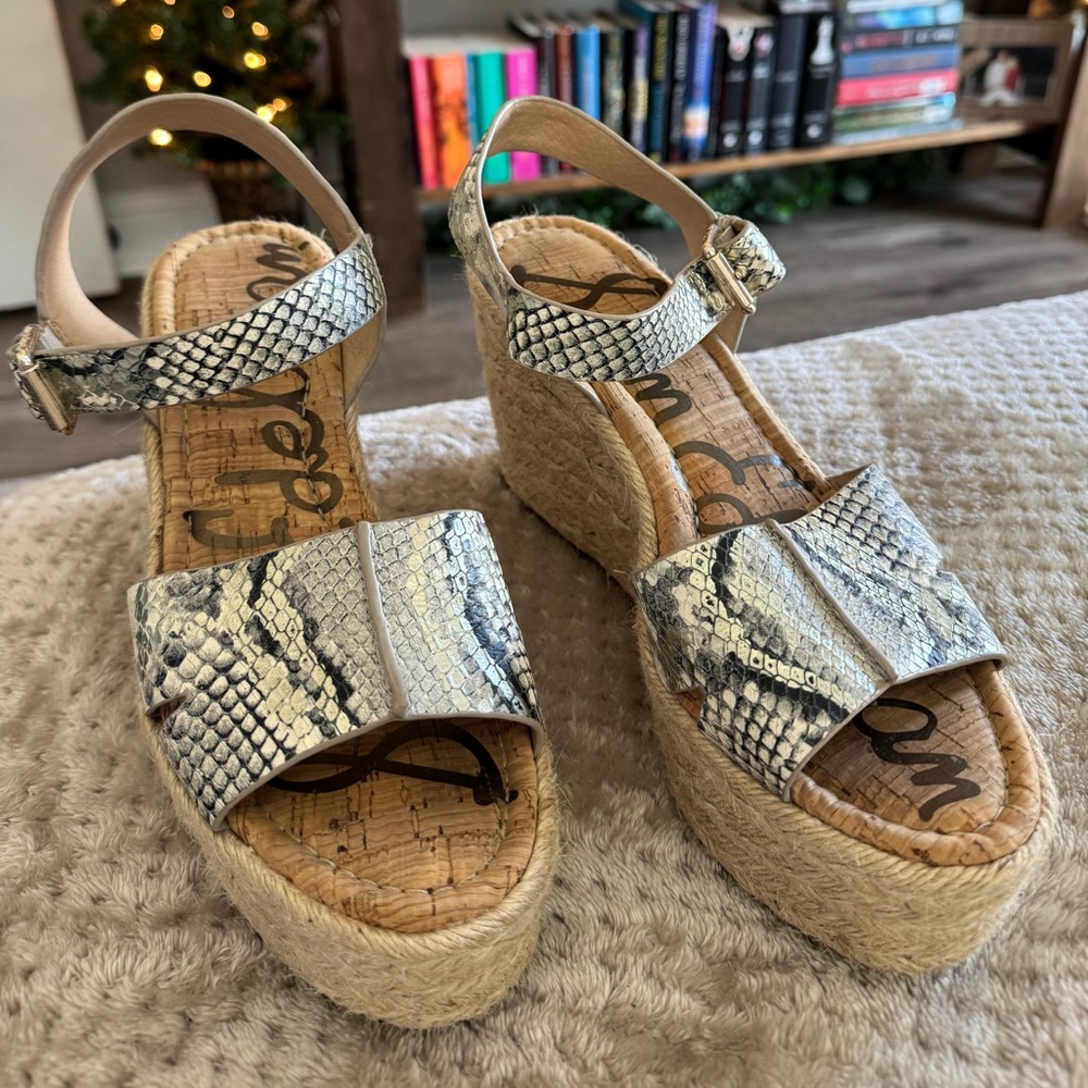 Sam Edelman Beige and Black Snakeskin Wedges, Size 9
